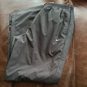 Men’s Nike Black jogger, size Large